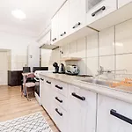Albert Residence Old Town Aparthotel Apartment Brasov