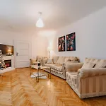 Albert Residence Premium Apartments With Complimentary Parking Save 23 Percent Off For Your Next Stay In Brasov Old Town Brașov