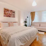 Albert Residence Premium Apartments With Complimentary Parking Save 23 Percent Off For Your Next Stay In Brasov Old Town Apartament *