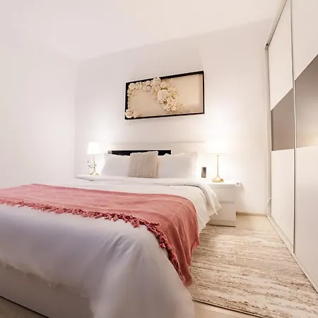 Albert Authentic Suites Brasov - Tampa View & Exclusive Guest Benefits アパート