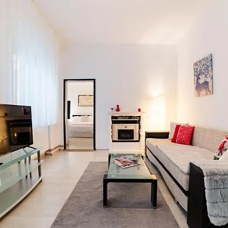 Anastasia With Parking Apartamento