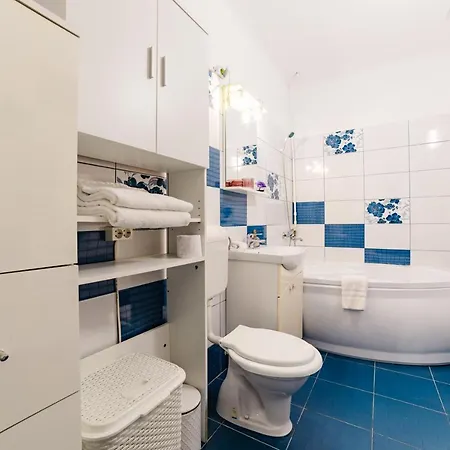 Anastasia With Parking *