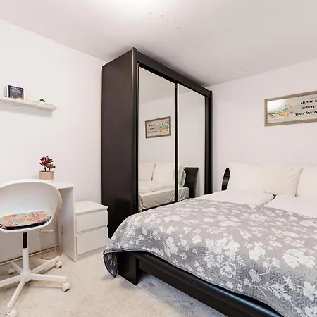 Anastasia With Parking *