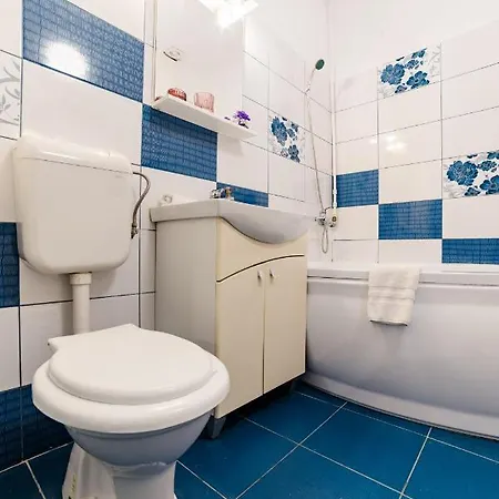 Anastasia With Parking