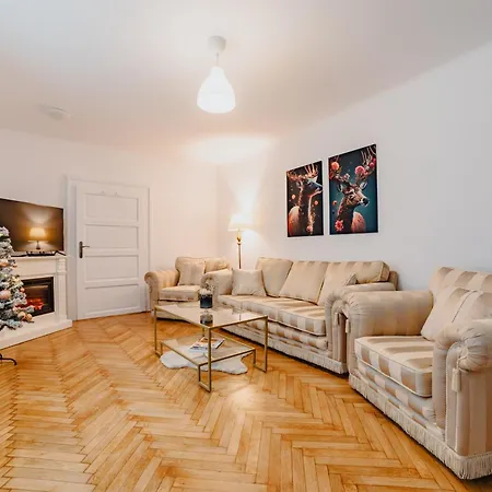 Albert Residence Brasov Historical City Center Premium Apartments & Complimentary Parking * Braşov