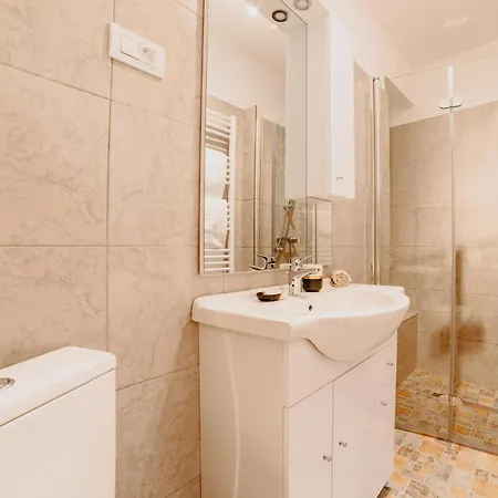 Anastasia With Parking Apartamento Braşov