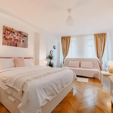 Anastasia With Parking Apartamento Braşov