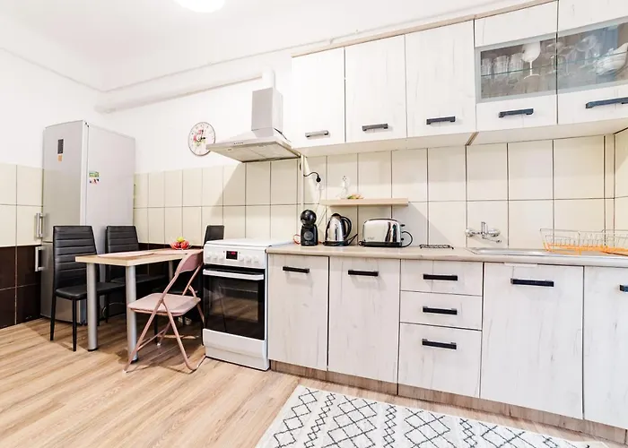 Albert Residence Brasov Historical City Center Premium Apartments & Complimentary Parking Appartement *