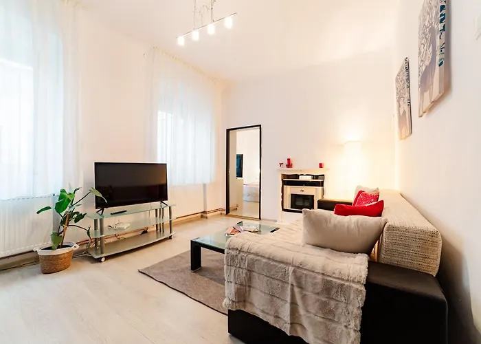 דירה Albert Residence Old Town Premium Serviced Apartments In City Center With 24H Guest Service בראשוב