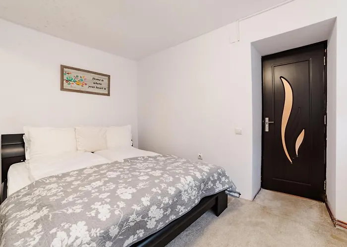 Albert Residence Old Town Premium Serviced Apartments In City Center With 24H Guest Service