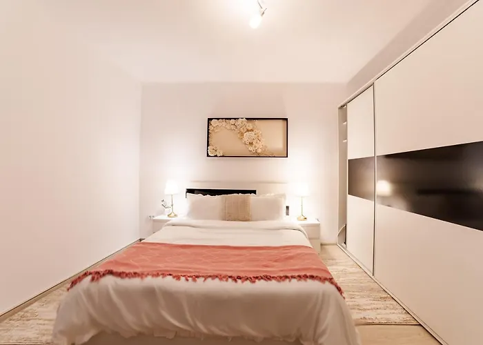 Albert Residence Old Town Premium Serviced Apartments In City Center With 24H Guest Service בראשוב