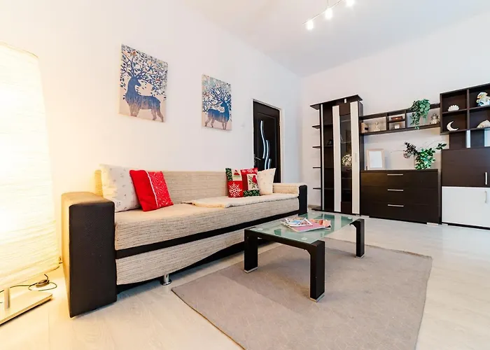 דירה Albert Residence Old Town Premium Serviced Apartments In City Center With 24H Guest Service בראשוב