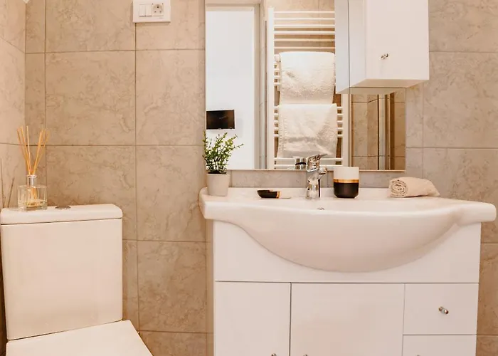 דירה Albert Residence Old Town Premium Serviced Apartments In City Center With 24H Guest Service בראשוב