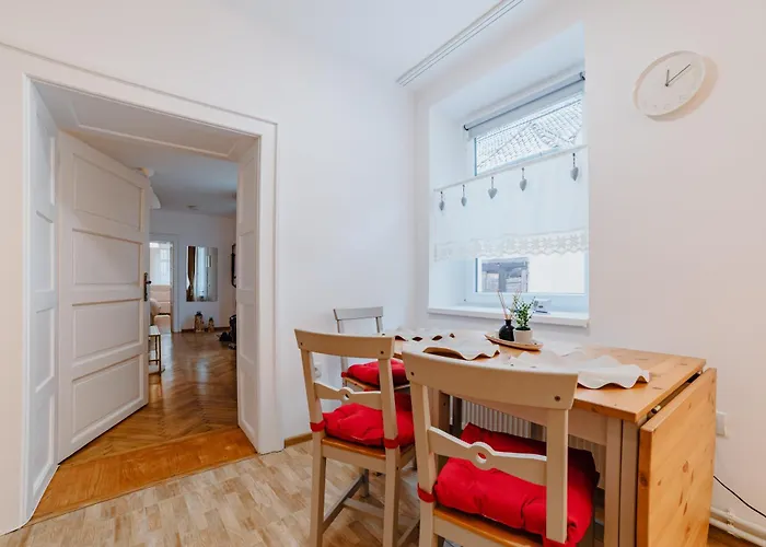 Albert Residence Brasov Historical City Center Premium Apartments & Complimentary Parking Appartement *