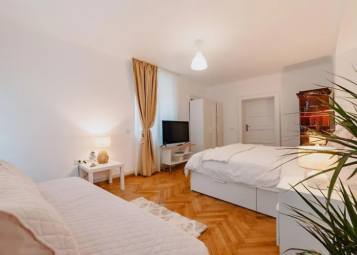 Albert Residence Old Town Premium Serviced Apartments In City Center With 24H Guest Service בראשוב